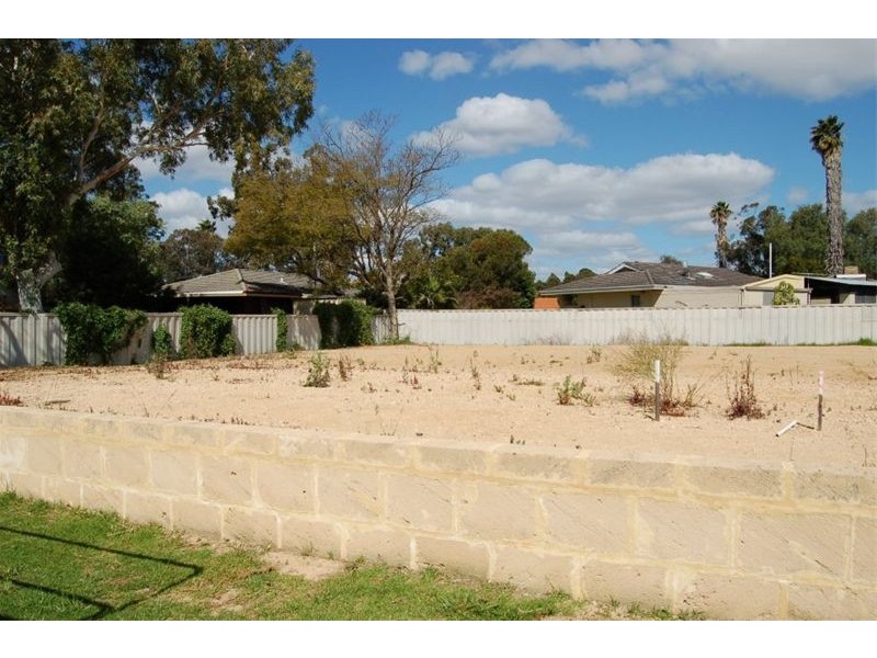 107 Ladywell Street, Beckenham WA 6107