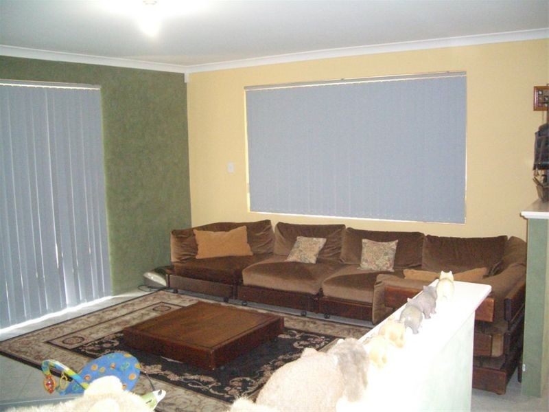 2 Coulthard Crescent, Canning Vale WA 6155