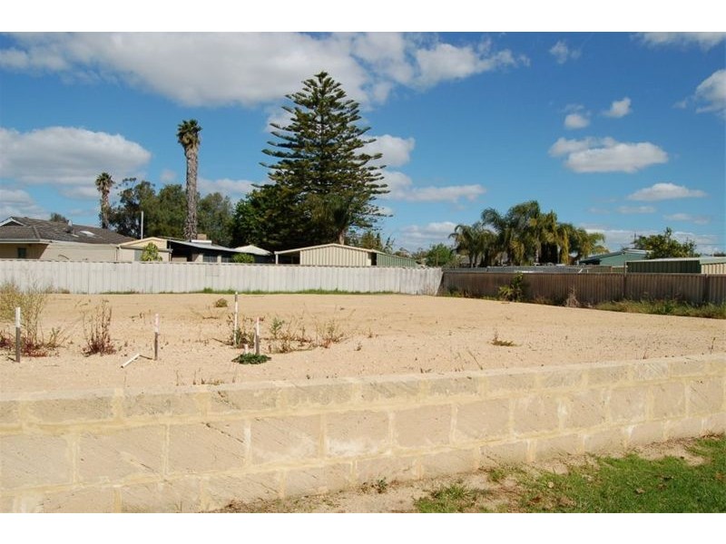 107 Ladywell Street, Beckenham WA 6107