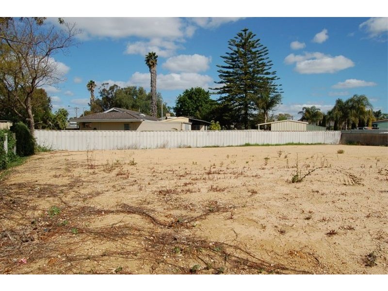 107 Ladywell Street, Beckenham WA 6107