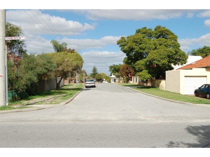 2  Brixton Road, Bentley WA 6102