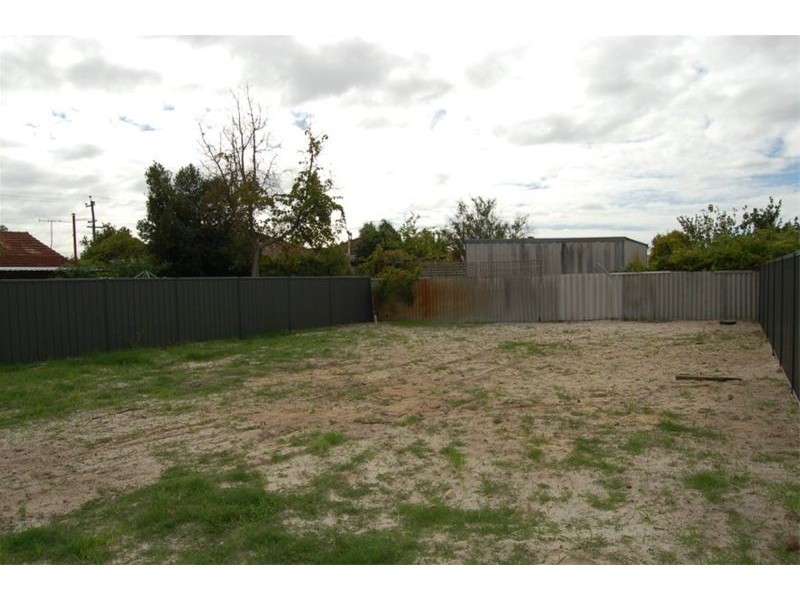 2  Brixton Road, Bentley WA 6102