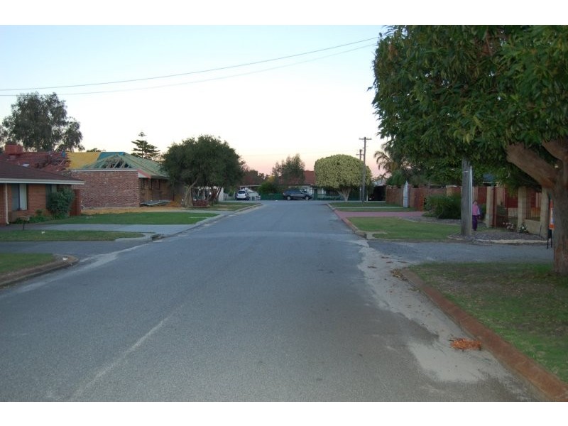 2/35  Emily Street, St James WA 6102