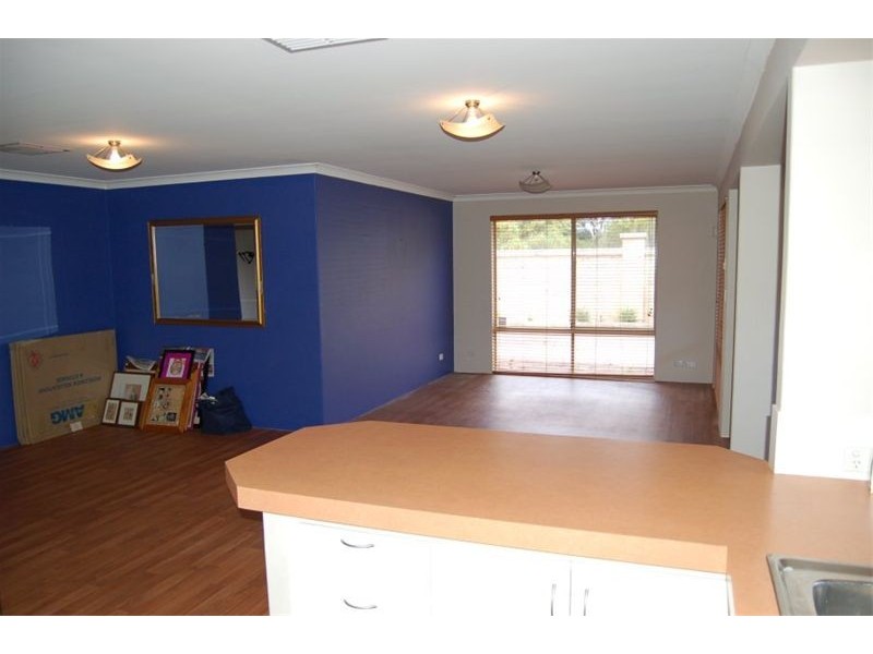 59 Courtland Crescent, Redcliffe WA 6104