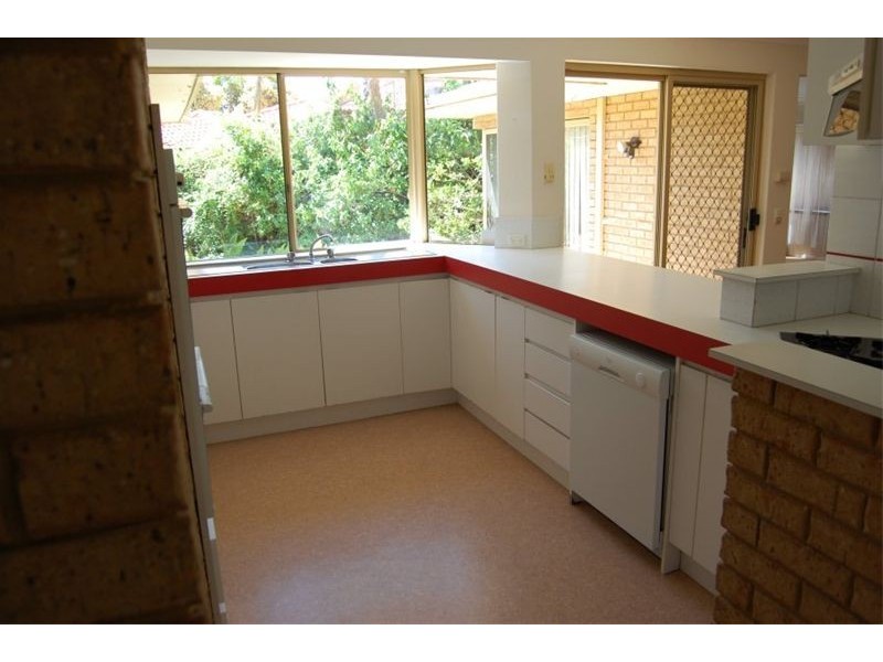 45  Carlow Circle, Waterford WA 6152