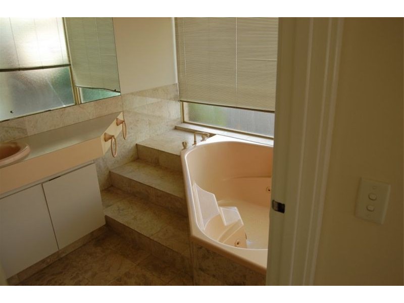 45  Carlow Circle, Waterford WA 6152