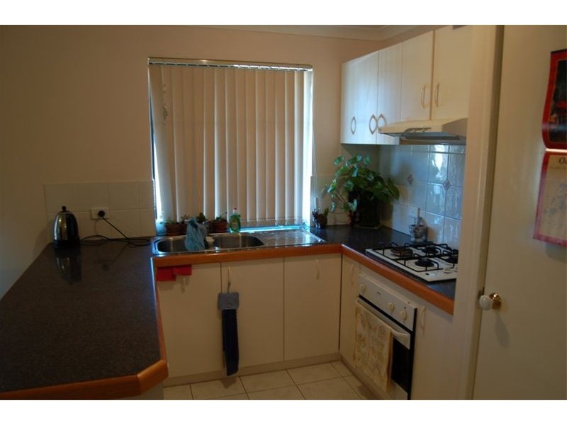 2/14  Beverley Road, Cloverdale WA 6105