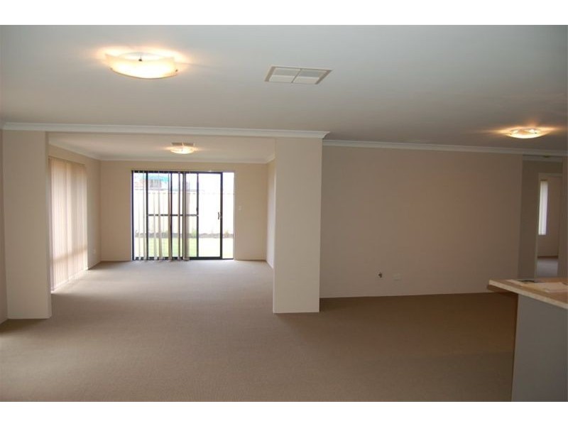 69 Stortford Road, Southern River WA 6110