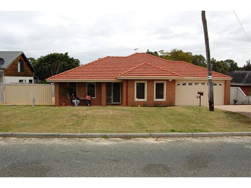 43  Alvah Street, St James WA 6102