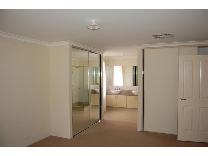 43  Alvah Street, St James WA 6102