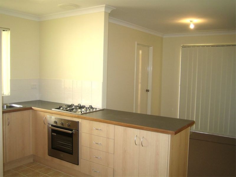 2/25  Norman Street, St James WA 6102