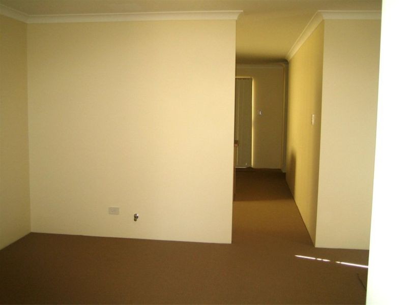 2/25  Norman Street, St James WA 6102