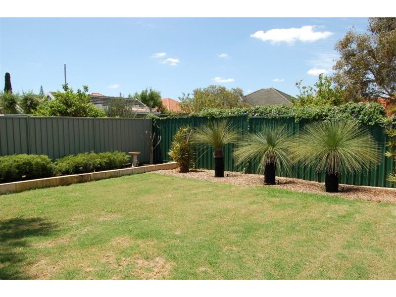 28 Salisbury Street, St James WA 6102