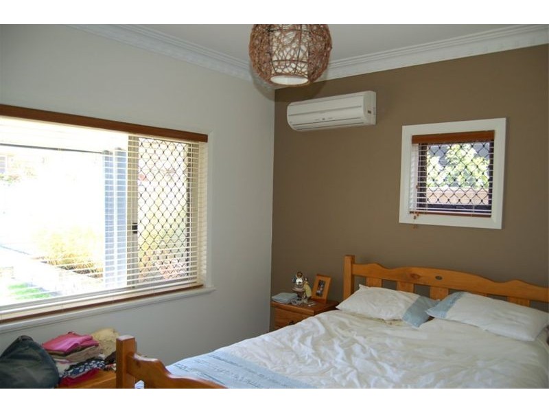 28 Salisbury Street, St James WA 6102