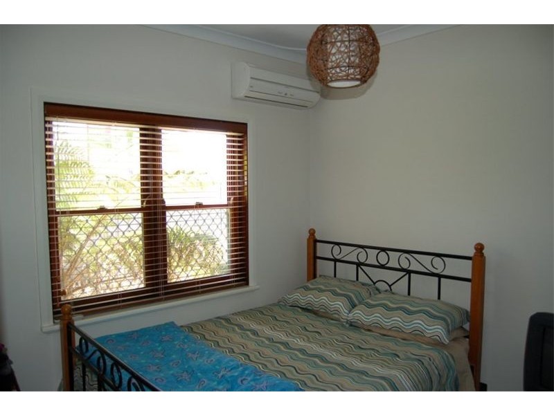 28 Salisbury Street, St James WA 6102
