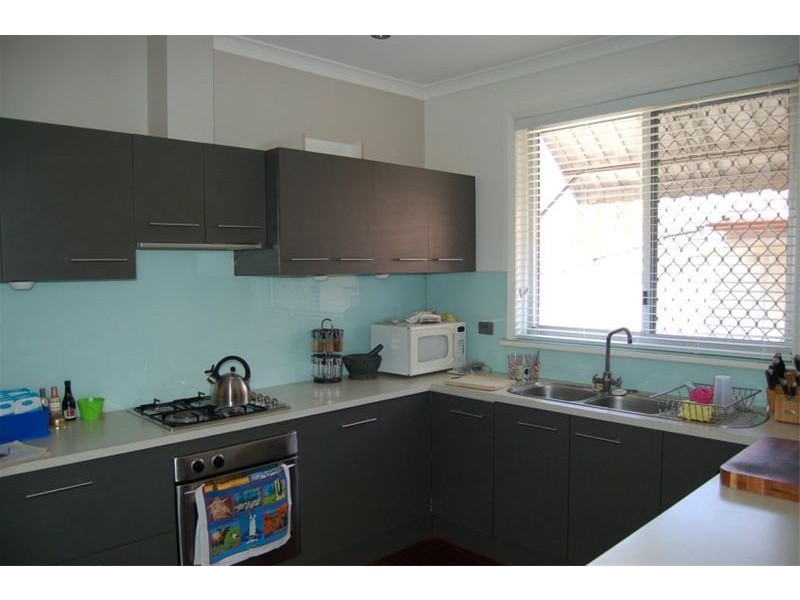 28 Salisbury Street, St James WA 6102