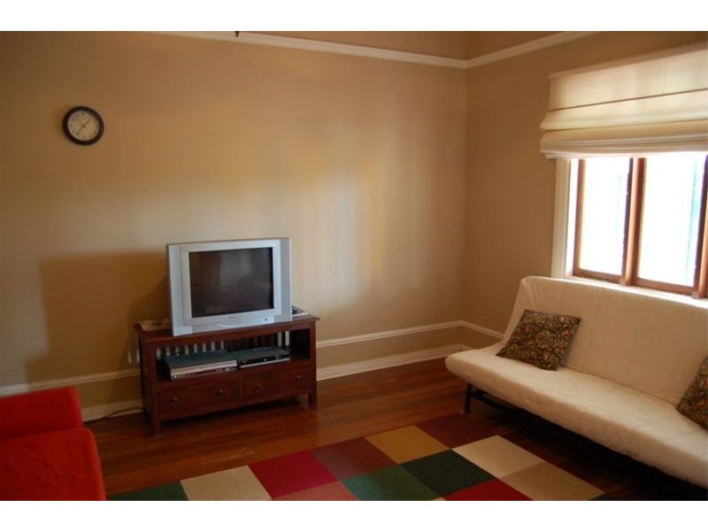 71  Kitchener Avenue, Victoria Park WA 6100