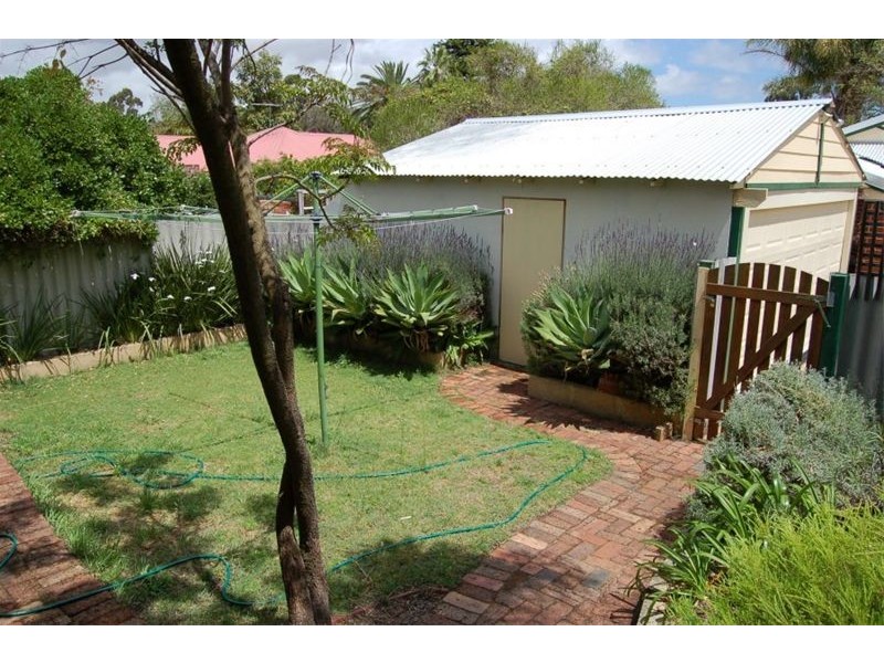 71  Kitchener Avenue, Victoria Park WA 6100