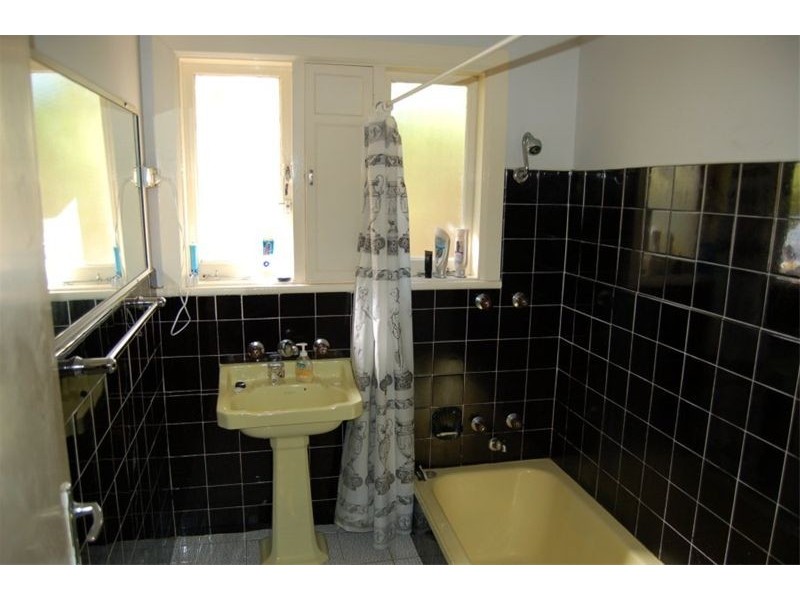 222  Orrong Road, Carlisle WA 6101