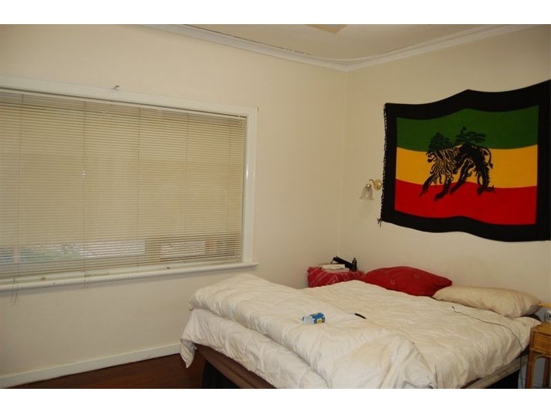 1 Marsh Avenue, Manning WA 6152