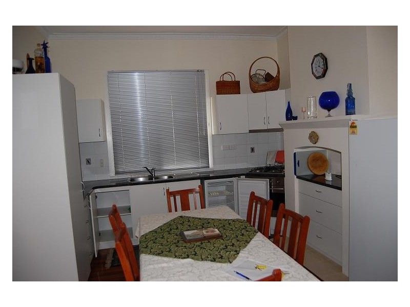 52A  Mars Street, Carlisle WA 6101