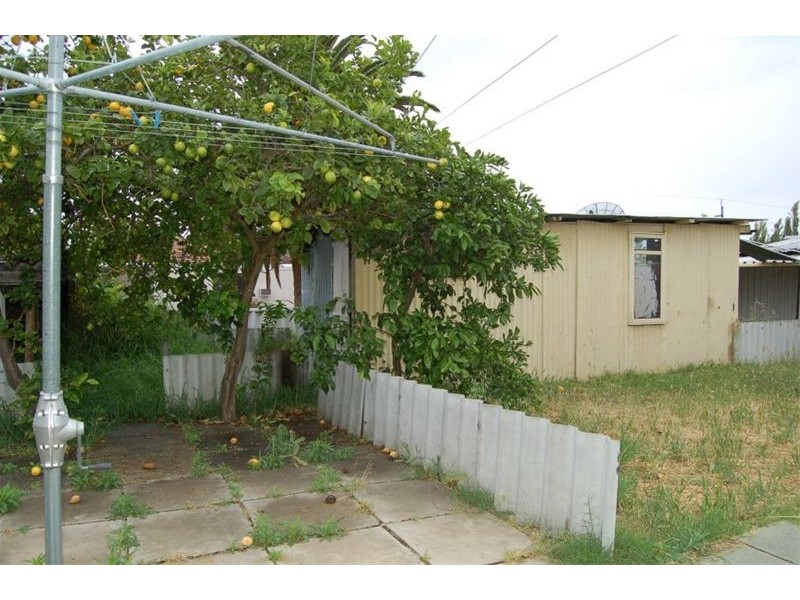28  Clarke Street, East Cannington WA 6107