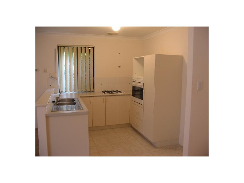8/69 Upton Street, St James WA 6102