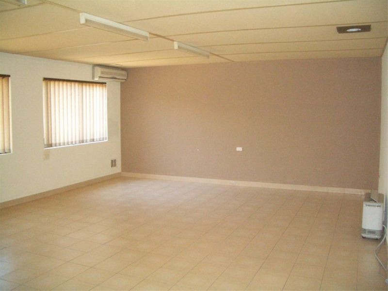 22 Upton Street, St James WA 6102