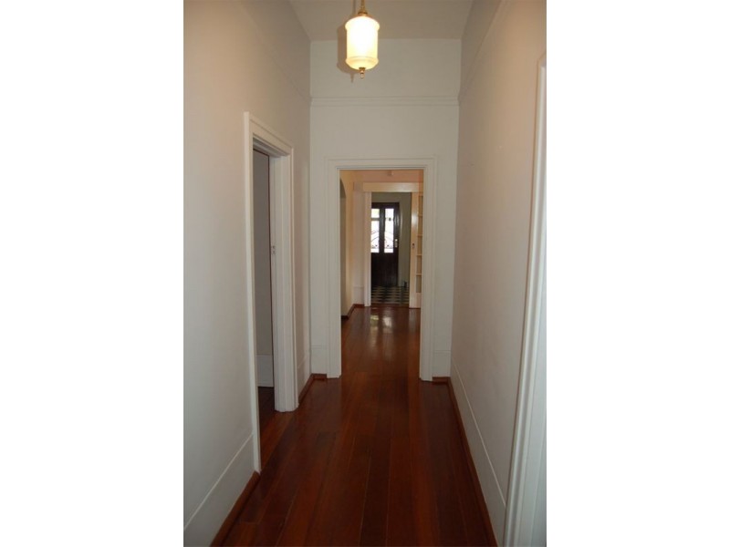 35 Sunbury Road, Victoria Park WA 6100