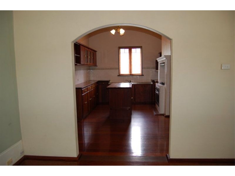 35 Sunbury Road, Victoria Park WA 6100