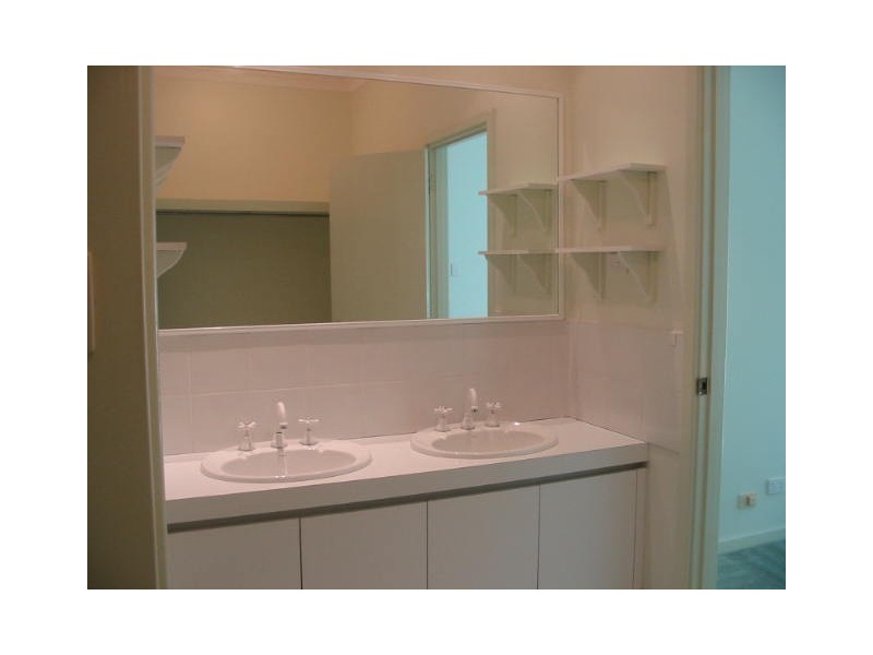 2/14  MacLeod Road, Applecross WA 6153