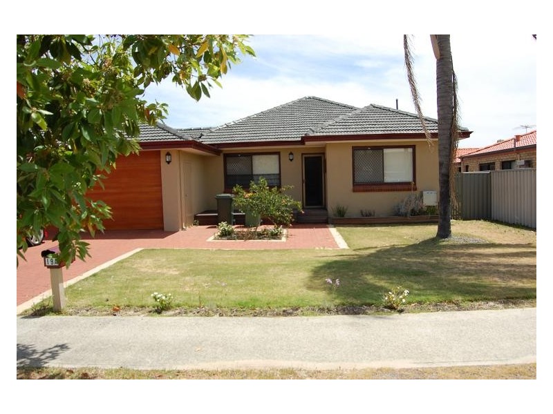 19A Ellam Street, St James WA 6102