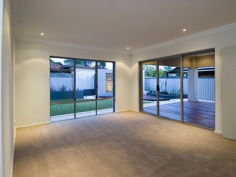 80 Solar Way, Carlisle WA 6101