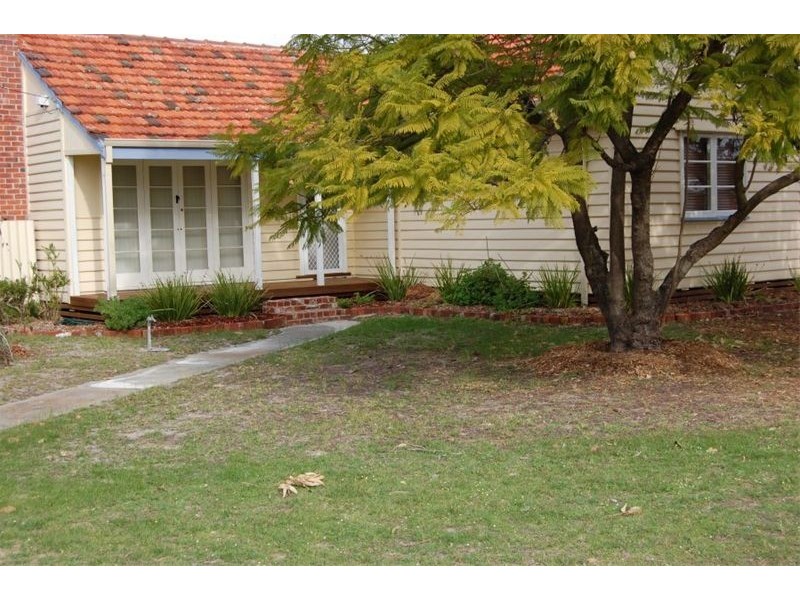 1 Plummer Street, East Victoria Park WA 6101