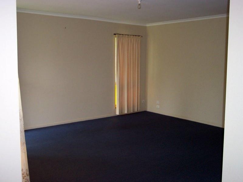 22  Village Drive, Daisy Hill QLD 4127