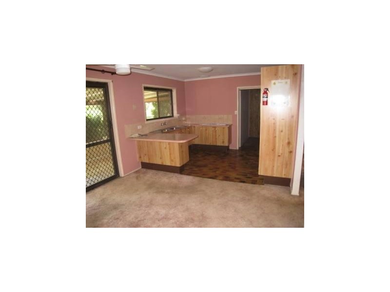 32  ATHALIE STREET, Runcorn QLD 4113