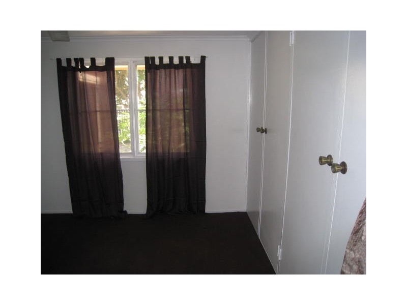 15 WOOTTON CRESCENT, Springwood QLD 4127