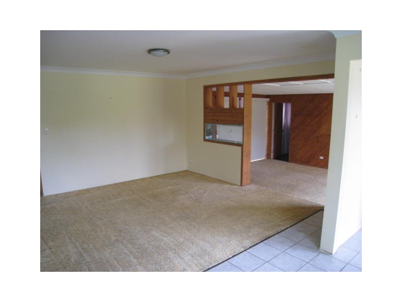 9 Shortland Street, Springwood QLD 4127