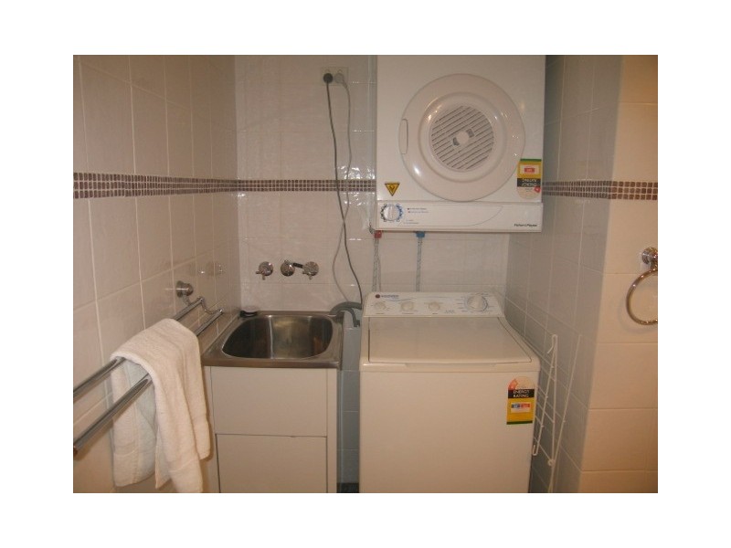 2003/28 Northcliffe Terrace, Surfers Paradise QLD 4217