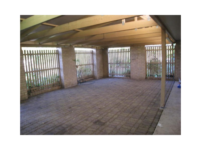 15 WOOTTON CRESCENT, Springwood QLD 4127