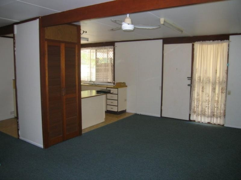 15 Edward Street, Woodridge QLD 4114