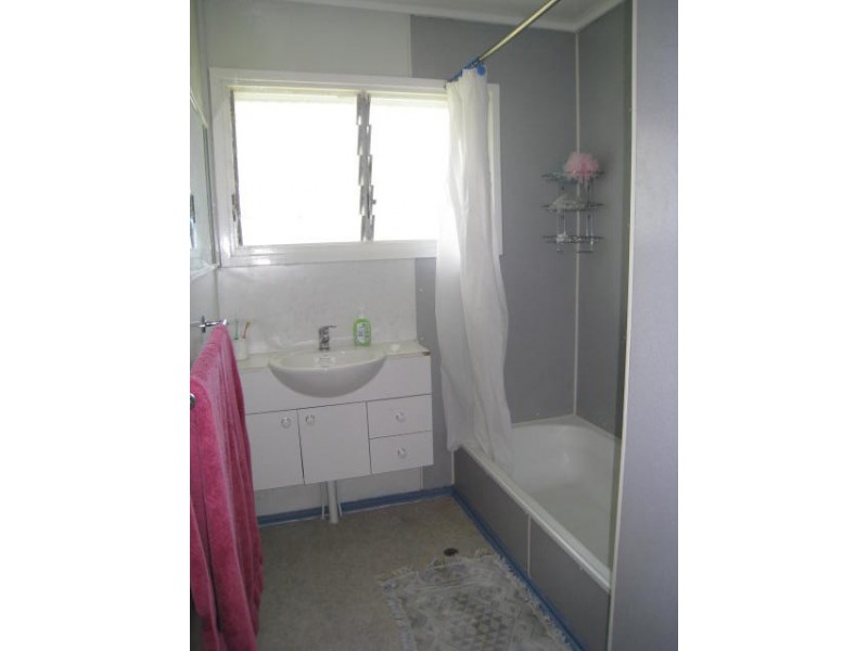 16 Madison Street, Woodridge QLD 4114