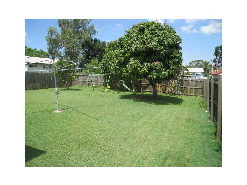 16 Madison Street, Woodridge QLD 4114