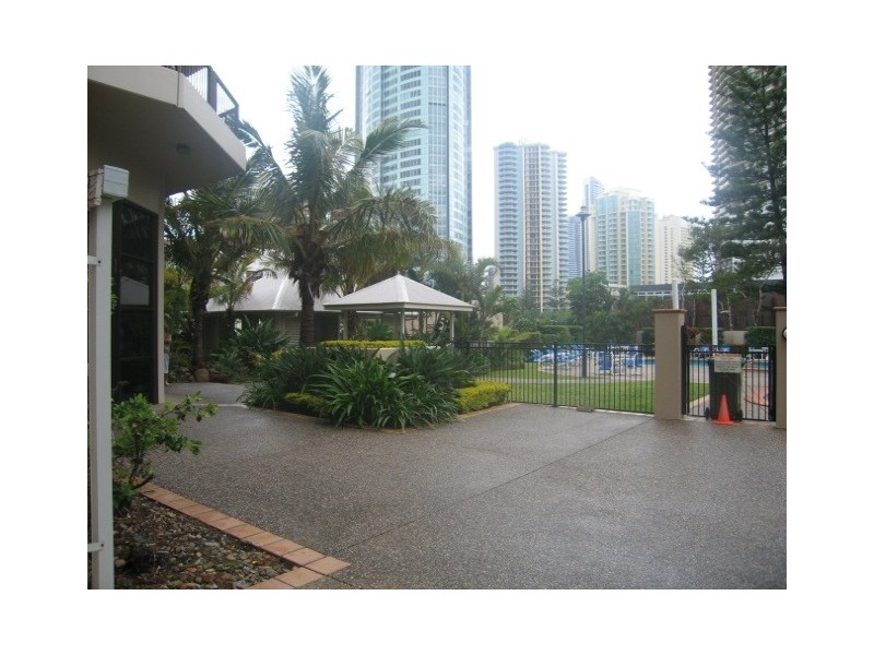 2003/28 ‘Longbeach Apartments’ Northcliffe Terrace, Surfers Paradise QLD 4217