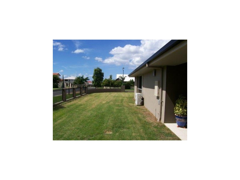 1 Zingelmann Place, Kuraby QLD 4112