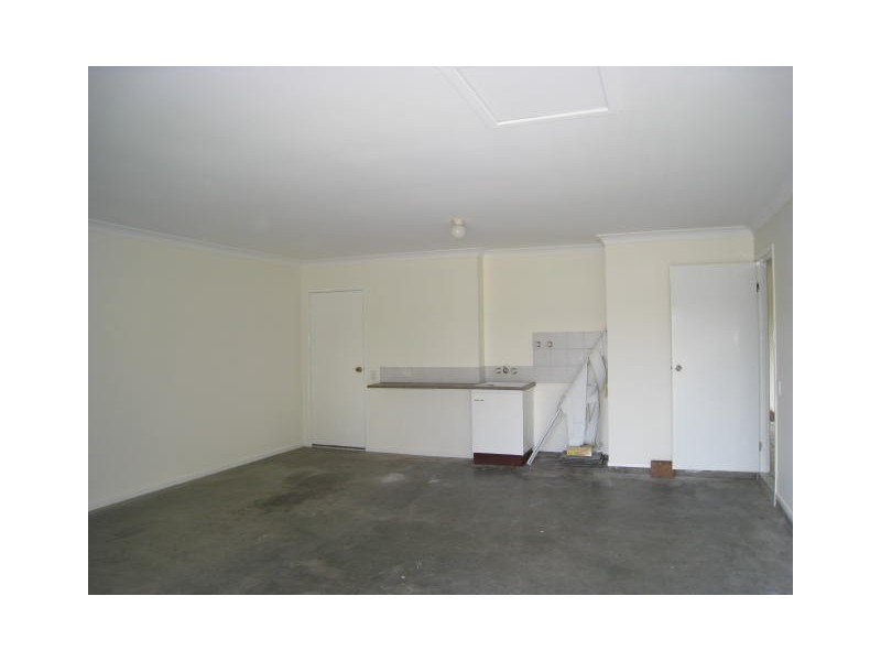 297 Third Avenue, Kingston QLD 4114
