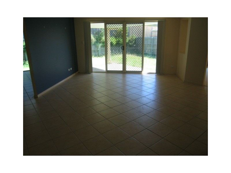 16 Kanangra Place, Parkinson QLD 4115