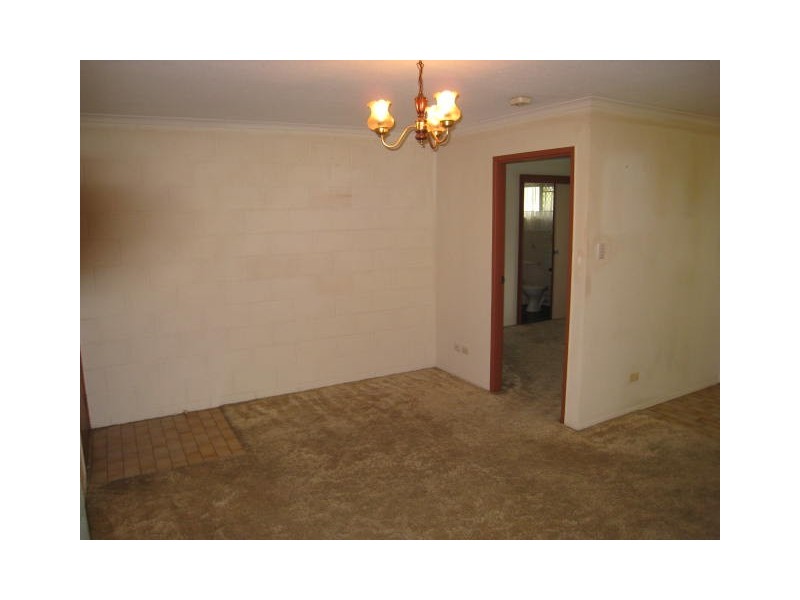 2/65 North Road, Woodridge QLD 4114