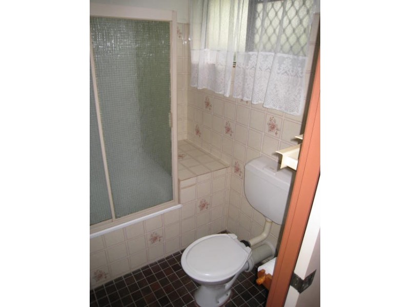 2/65 North Road, Woodridge QLD 4114