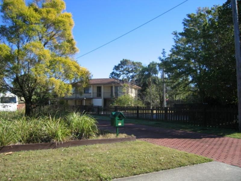 135 Hall Road, Springwood QLD 4127